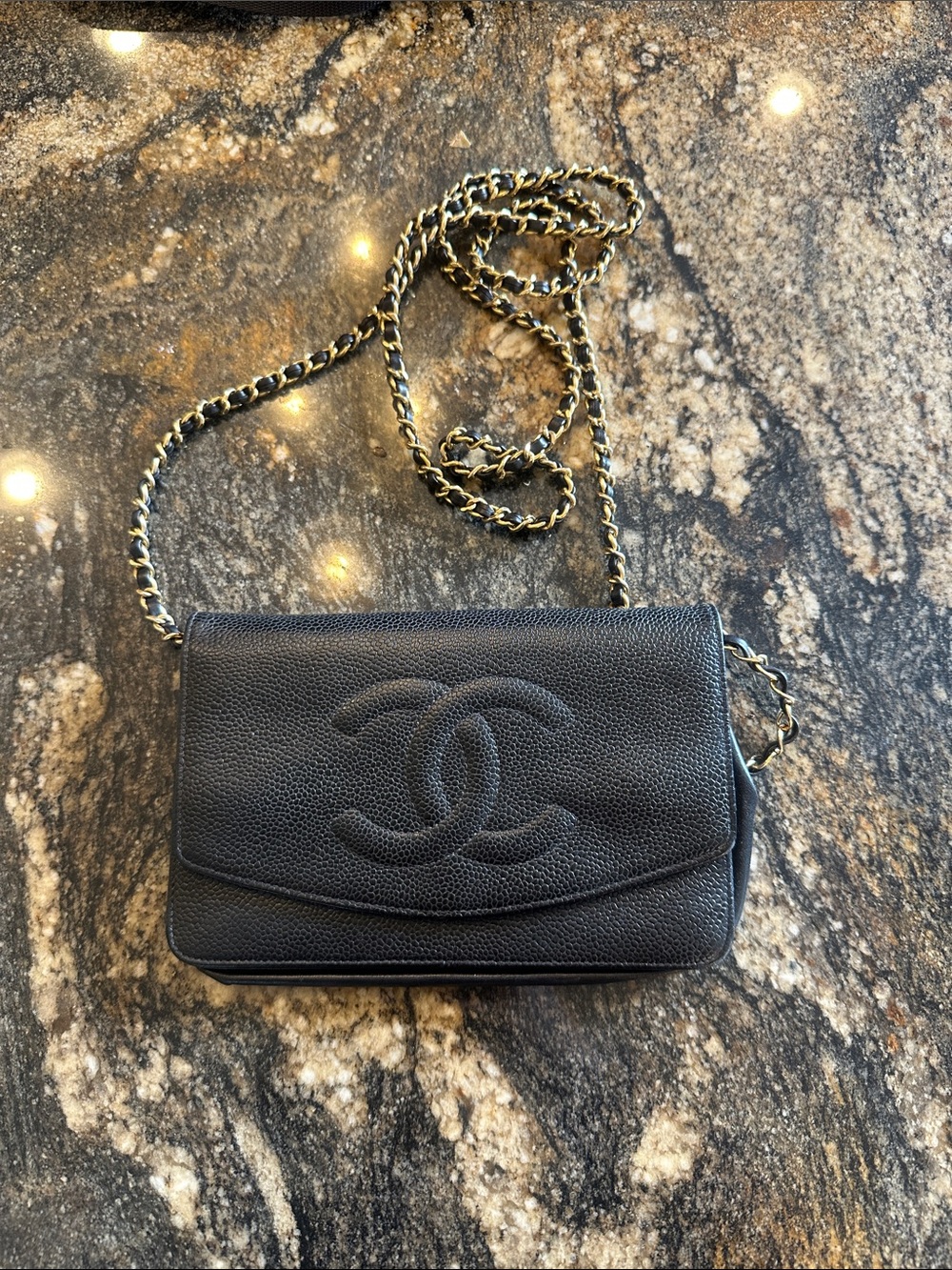100% authentic vintage Chanel caviar crossbody